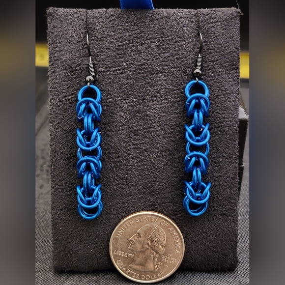 Blue Chain Link Earrings - Picture 3 of 3